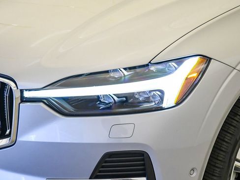 Certified 2023 Volvo XC60 B5 Ultimate w/ Climate Package FWD image 9