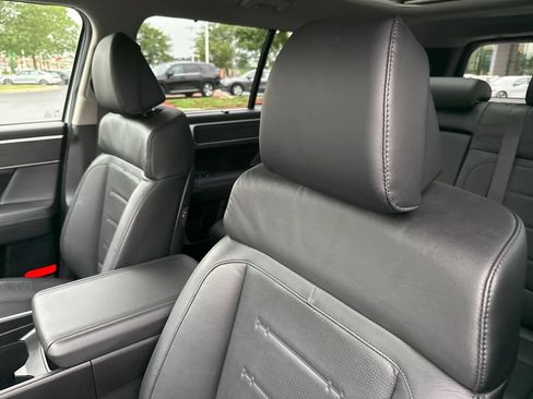 Certified 2024 Hyundai Santa Fe Limited AWD/4WD image 13