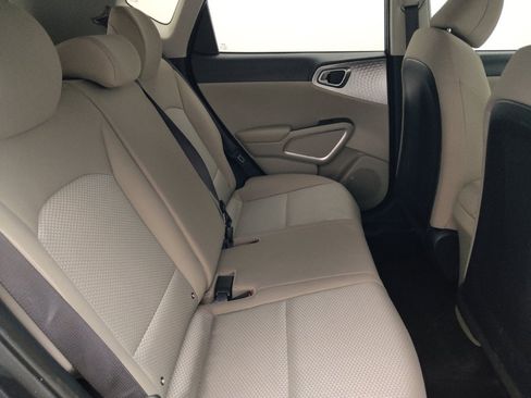 Used 2022 Kia Soul LX w/ Technology Package FWD image 19
