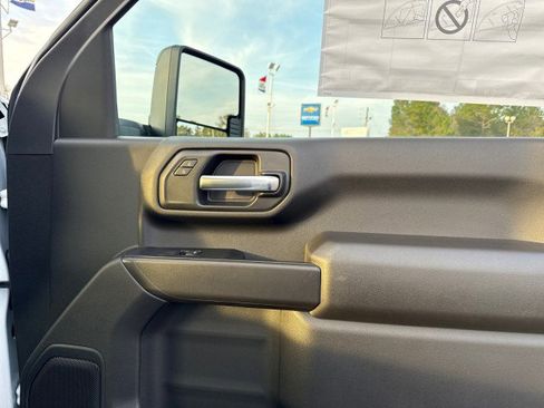 New 2026 GMC Sierra 3500 Pro w/ Convenience Package image 10