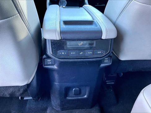 Used 2024 Toyota Grand Highlander XLE image 29