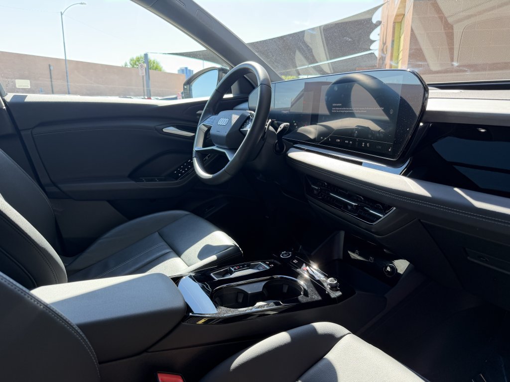 Used 2025 Audi Q6 e-tron Premium Plus w/ Premium Plus RWD image 42