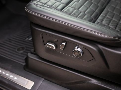 Certified 2025 Cadillac Escalade Sport Platinum w/ LPO, ONYX Package image 8