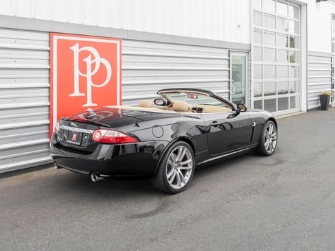 Used 2007 Jaguar XK Convertible RWD image 39