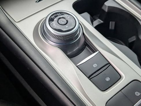 Used 2022 Ford Explorer XLT RWD image 18
