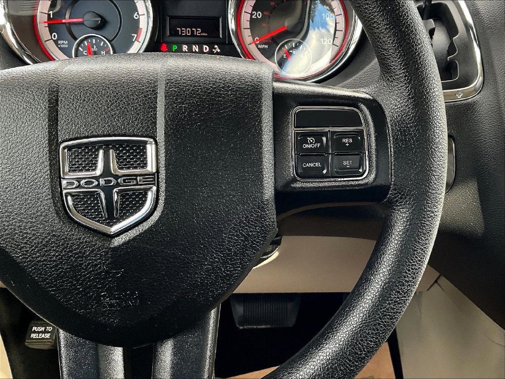Used 2019 Dodge Grand Caravan SE w/ UConnect Hands-Free Group FWD image 12