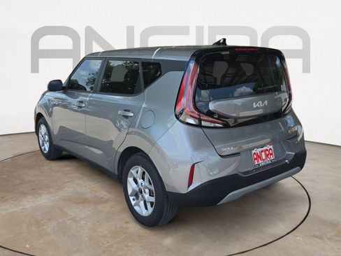 Certified 2025 Kia Soul LX w/ LX Technology Package FWD image 6