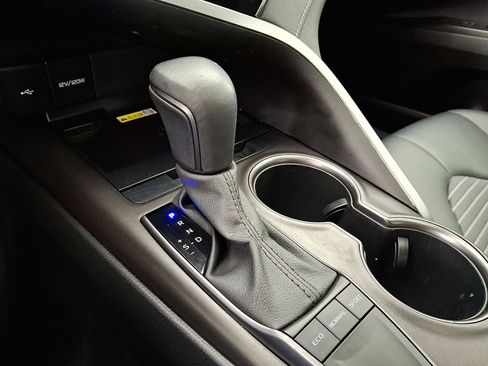 Certified 2023 Toyota Camry SE w/ Cold Weather Package image 12