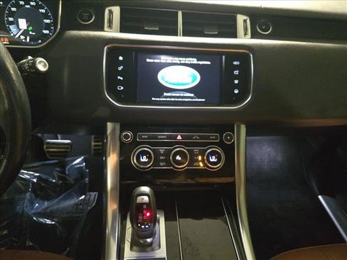 Used 2016 Land Rover Range Rover Sport Supercharged AWD/4WD image 22