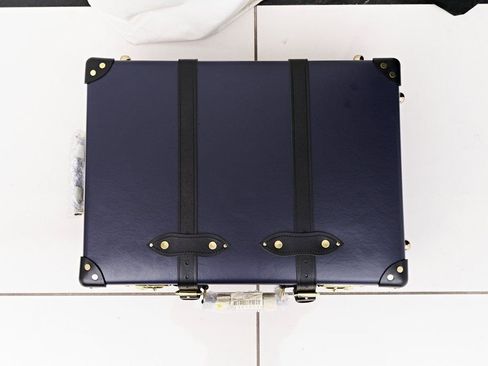 Used 2016 Aston Martin DB9 GT image 35