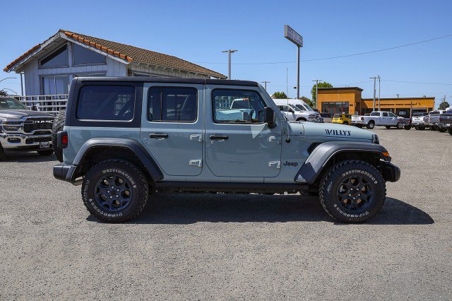 Used 2023 Jeep Wrangler Unlimited w/ 8.4" Radio Group AWD/4WD image 3