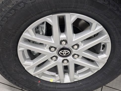 New 2026 Toyota Tundra SR5 image 10