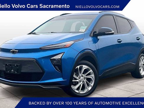Used 2022 Chevrolet Bolt EUV LT image 1