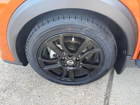 Used 2021 Nissan Kicks SR w/ SR Premium Package FWD image 22