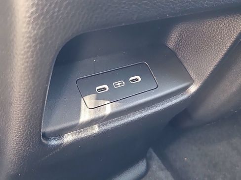 Used 2025 Honda CR-V EX image 18