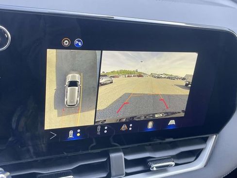 New 2026 Chevrolet Equinox LT image 14