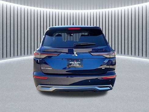 New 2026 Mitsubishi Outlander SE FWD image 5