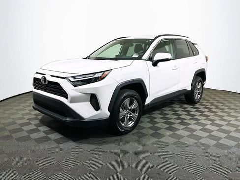 Certified 2025 Toyota RAV4 XLE FWD image 4
