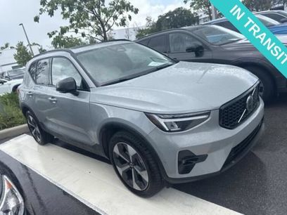 Used 2025 Volvo XC40 B5 Plus w/ Protection Package Premier
