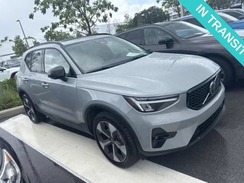 Used 2025 Volvo XC40 B5 Plus w/ Protection Package Premier AWD/4WD image 1