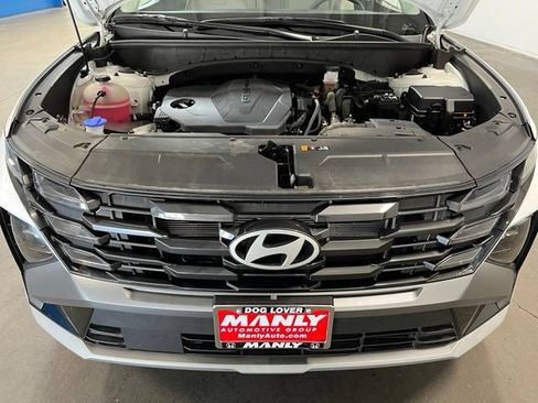 Used 2025 Hyundai Tucson SEL FWD image 9