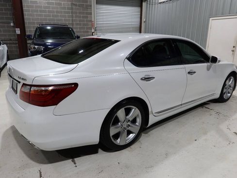 Used 2012 Lexus LS 460 w/ Comfort Pkg RWD image 5