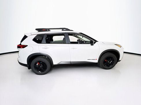 New 2026 Nissan Rogue SV image 4