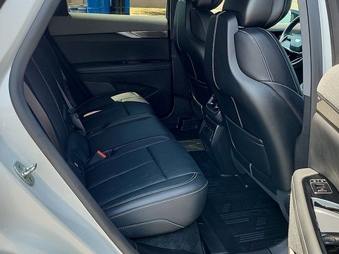 Certified 2025 Cadillac Optiq Luxury 2 w/ LPO, Floor Liner Package AWD/4WD image 11
