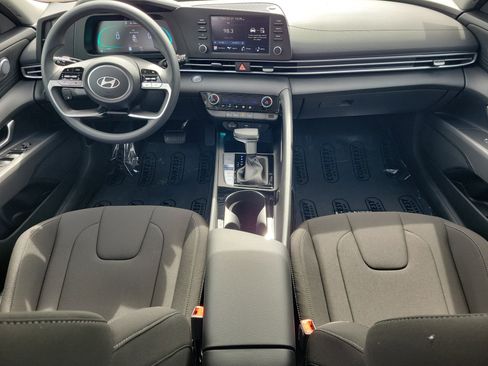 New 2026 Hyundai Elantra Blue image 13