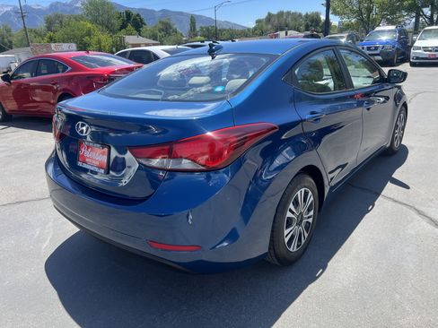 Used 2016 Hyundai Elantra SE FWD image 6