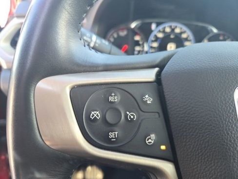 Used 2022 GMC Acadia Denali w/ Denali Ultimate Package image 23