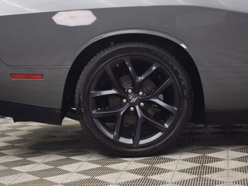 Used 2023 Dodge Challenger R/T w/ Blacktop Package image 31