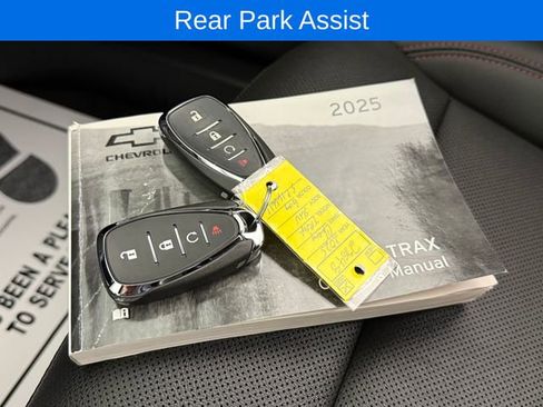 Used 2025 Chevrolet Trax RS w/ Driver Confidence Package image 26