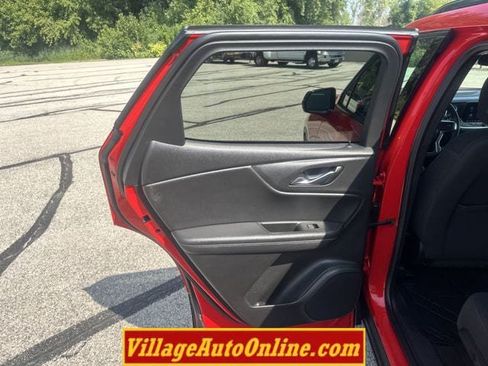 Used 2022 Chevrolet Blazer LT AWD/4WD image 29