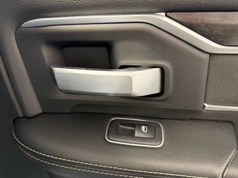 Used 2024 RAM 2500 Big Horn image 33