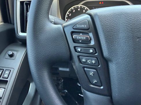 Used 2025 Nissan Frontier SV RWD image 16