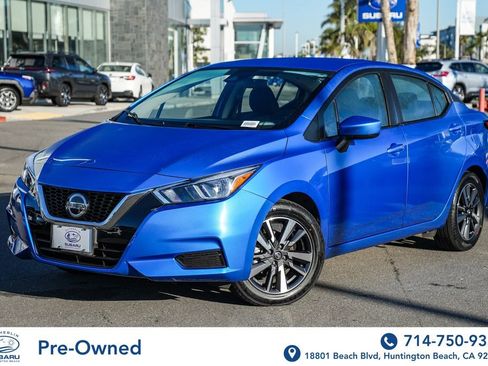 Used 2022 Nissan Versa SV image 1