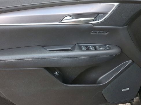 Used 2019 Cadillac XT5 Luxury image 13