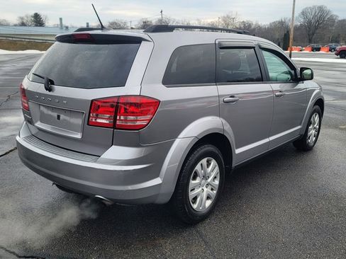 Used 2016 Dodge Journey SE w/ Flexible Seating Group image 12
