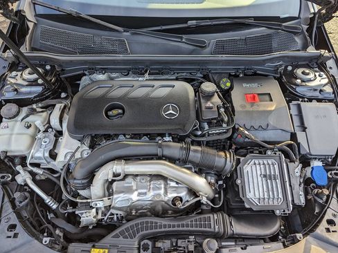 Used 2025 Mercedes-Benz CLA 250 4MATIC image 43