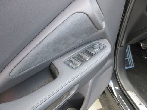 New 2026 Lexus TX 500h AWD image 32