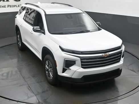 New 2026 Chevrolet Traverse LT w/ LPO, Floor Liner Package image 26