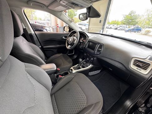 Used 2021 Jeep Compass Sport AWD/4WD image 44