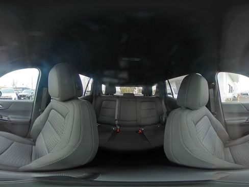 Used 2025 Chevrolet Equinox LT image 41