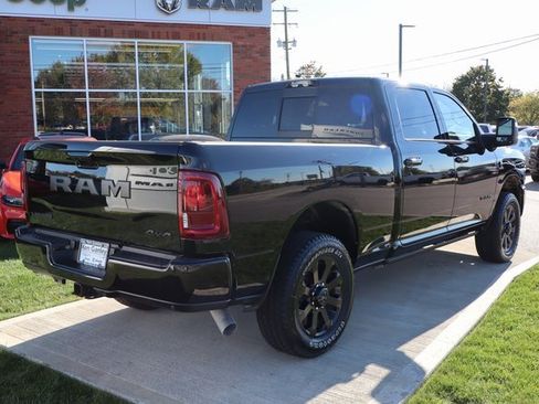 Used 2025 RAM 3500 Laramie image 43