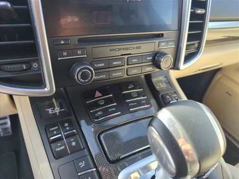 Used 2017 Porsche Cayenne GTS AWD/4WD image 18