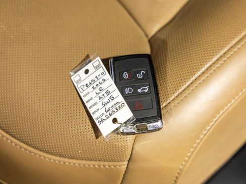 Used 2025 Land Rover Range Rover Autobiography AWD/4WD image 44