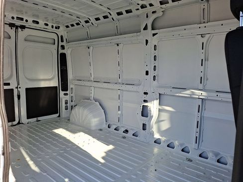 New 2026 RAM ProMaster 2500 w/ Quick Order Package 22G SLT FWD image 35