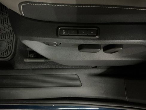 Used 2021 Volkswagen Atlas SEL image 12