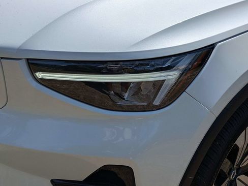 Certified 2023 Volvo C40 Recharge Core AWD/4WD image 9